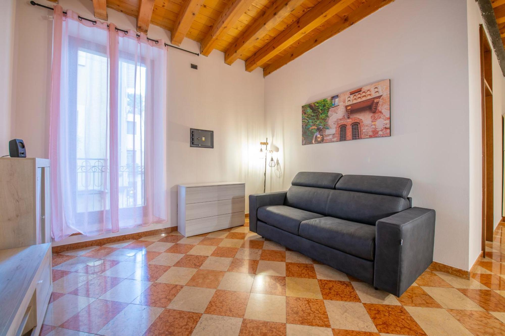 -Near Arena & Giuletta- Pet Friendly Mazzini Palace Verona Exterior photo